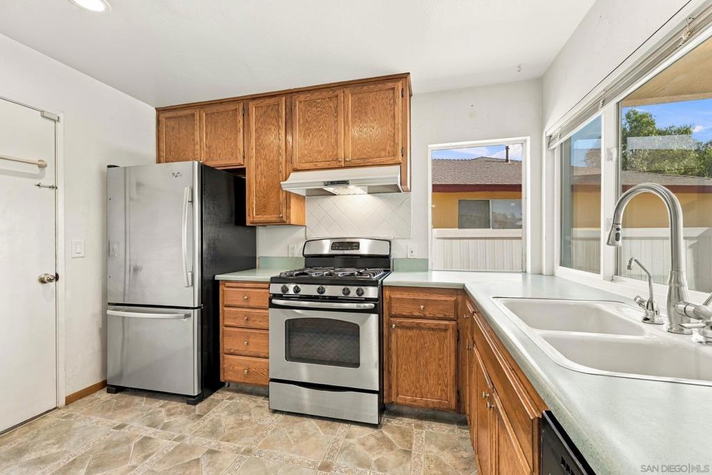 931 Eton Ct, Chula Vista, CA 91913 931 Eton Ct, Chula Vista, CA 91913