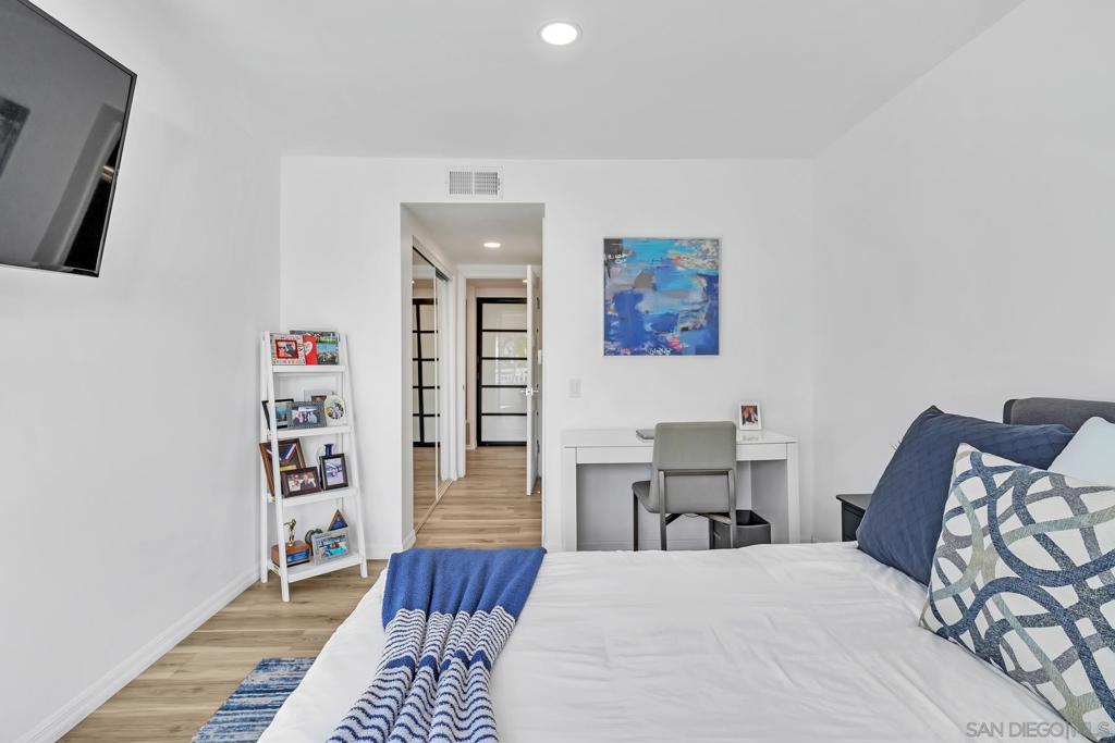 32 Montego Court, Coronado, CA 92118