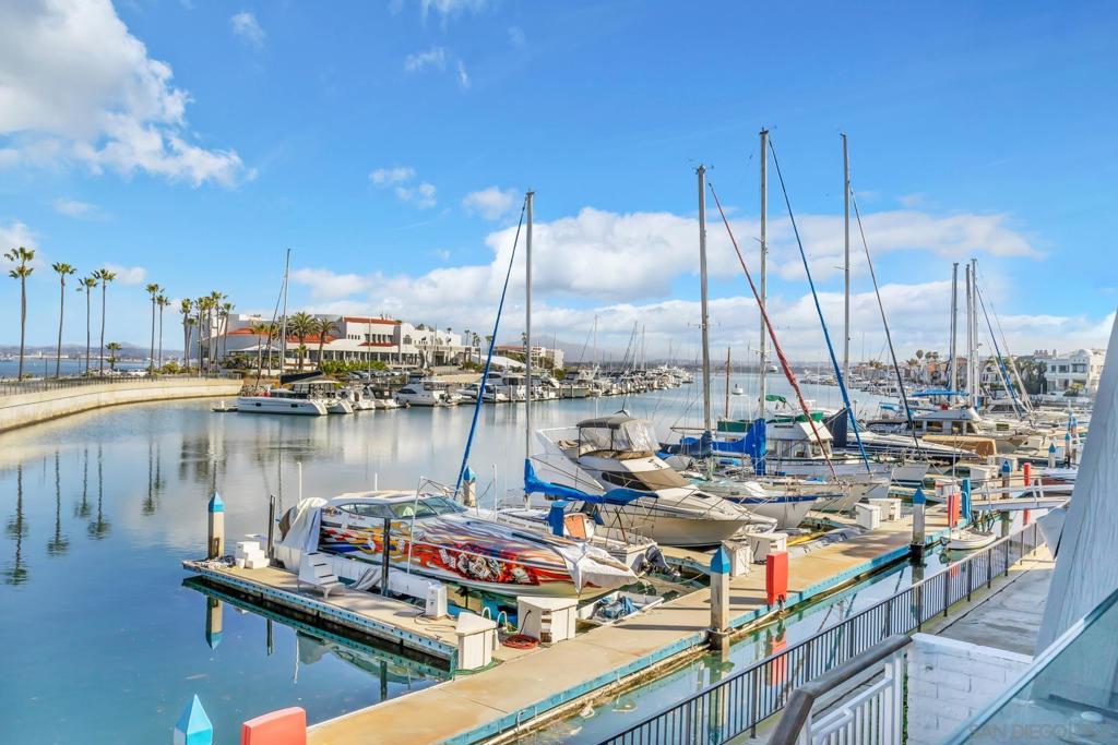 32 Montego Court, Coronado, CA 92118