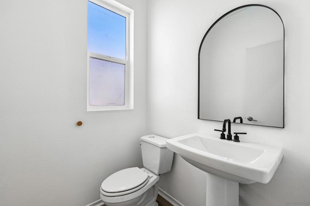 5227 Surfwalk, #106, San Diego, CA 92154