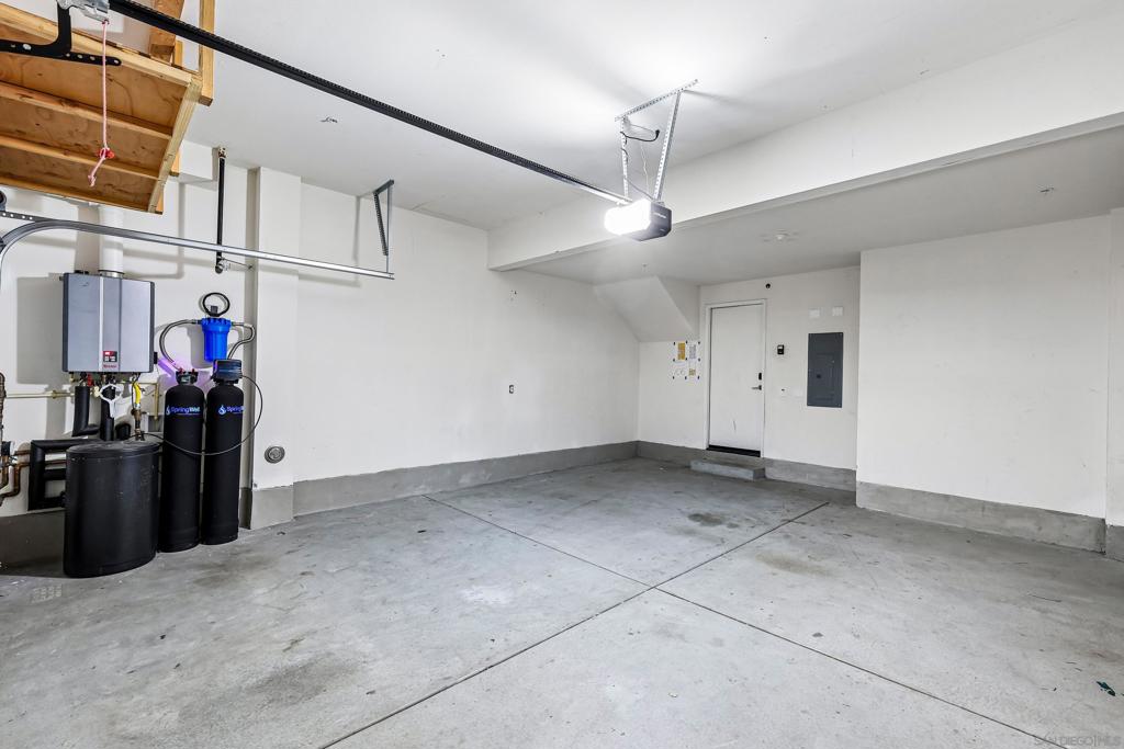 5227 Surfwalk, #106, San Diego, CA 92154