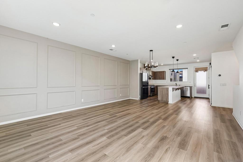 5227 Surfwalk, #106, San Diego, CA 92154 5227 Surfwalk, #106, San Diego, CA 92154