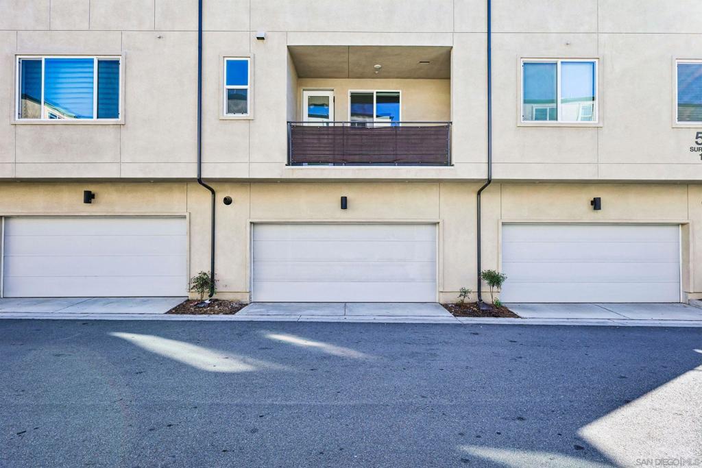 5227 Surfwalk, #106, San Diego, CA 92154