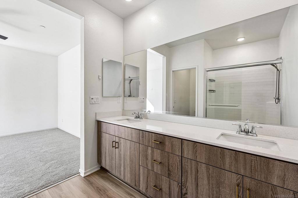 5227 Surfwalk, #106, San Diego, CA 92154