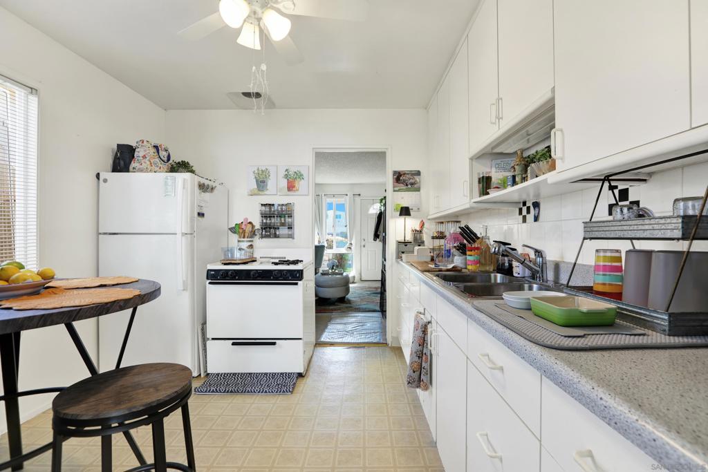 3252 Clairemont Mesa Blvd, San Diego, CA 92117