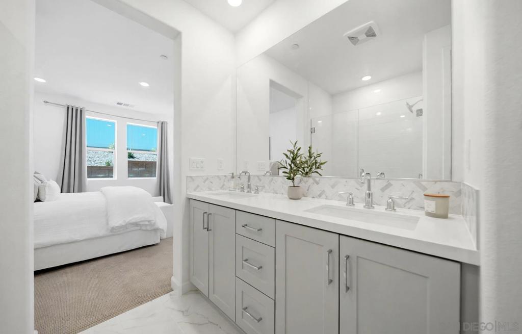 15159 Leia Way, San Diego, CA 92129