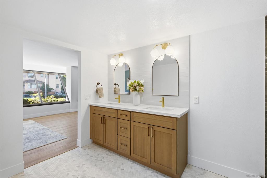 230 W Laurel, #204, San Diego, CA 92101