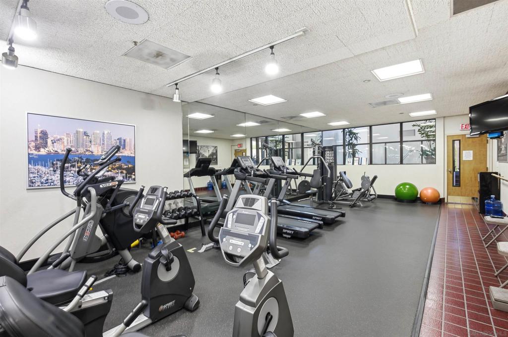 230 W Laurel, #204, San Diego, CA 92101