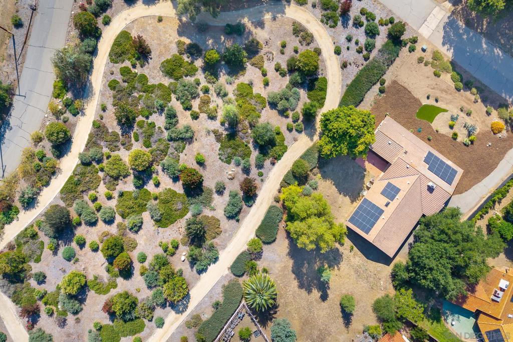 31973 Runway Drive, Valley Center, CA 92082 31973 Runway Drive, Valley Center, CA 92082