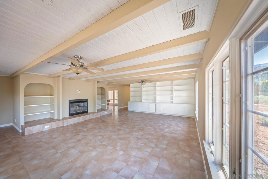 31973 Runway Drive, Valley Center, CA 92082 31973 Runway Drive, Valley Center, CA 92082