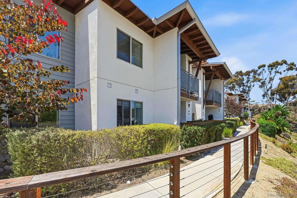 1740 S El Camino Real, #J201, Encinitas, CA 92024