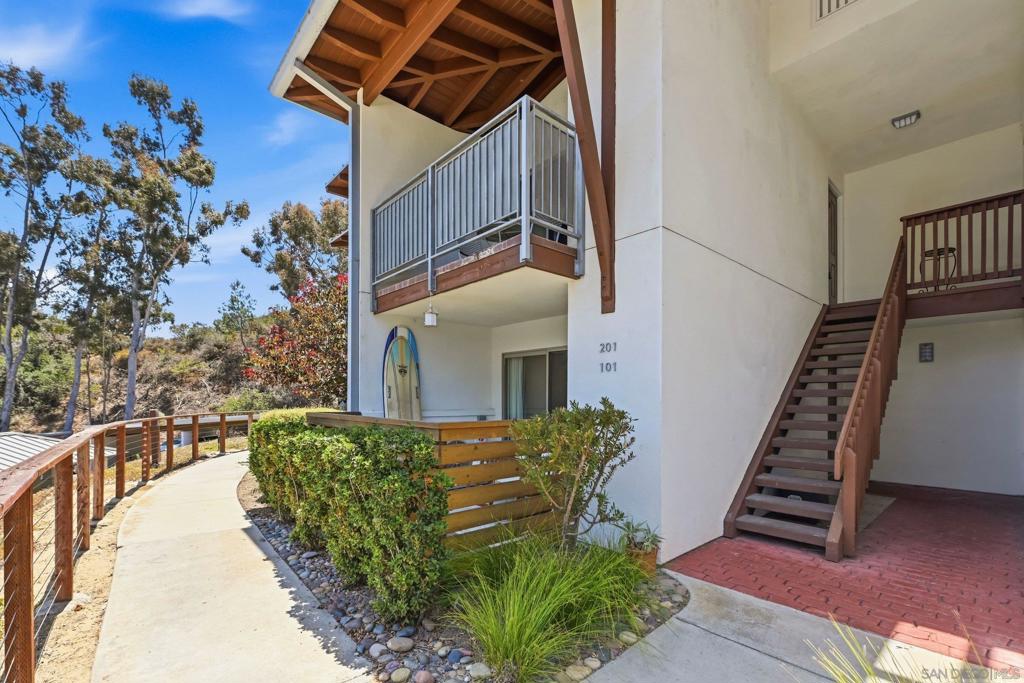 1740 S El Camino Real, #J201, Encinitas, CA 92024