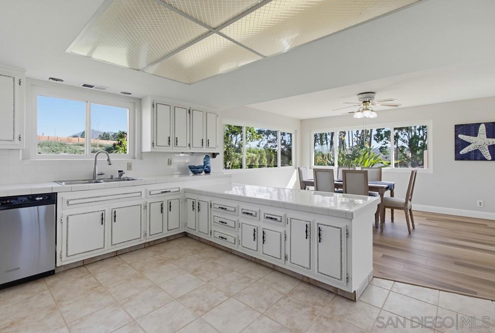 17253 Saint Andrews Drive, Poway, CA 92064