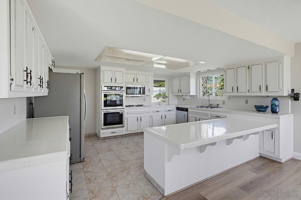 17253 Saint Andrews Drive, Poway, CA 92064