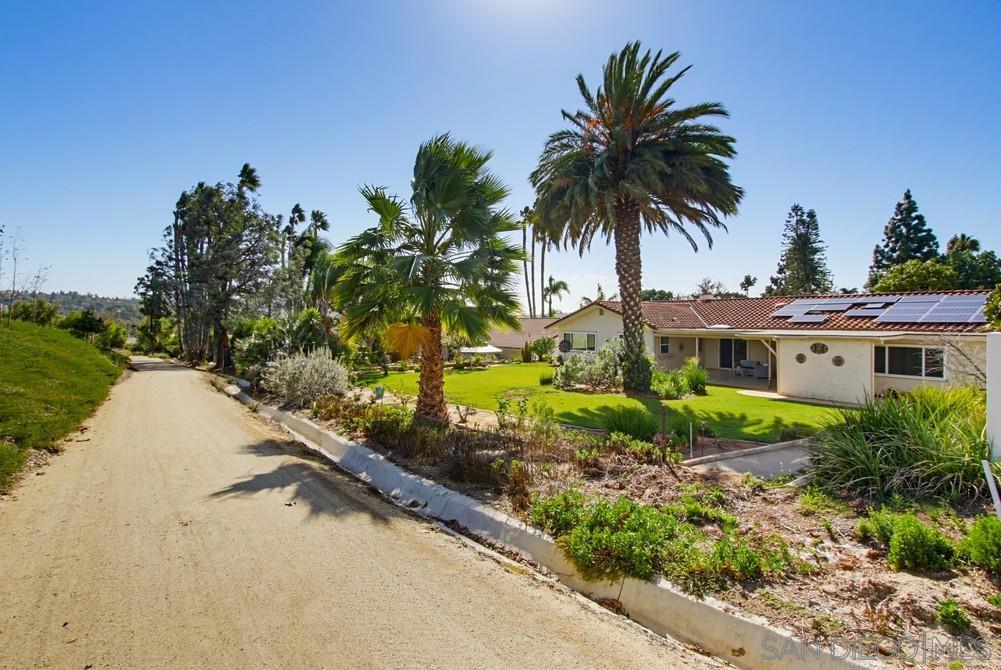 17253 Saint Andrews Drive, Poway, CA 92064