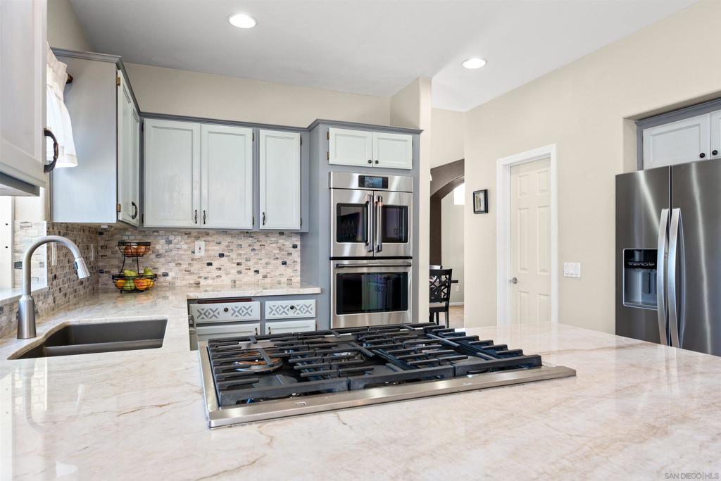 13654 Summer Glen Vista, El Cajon, CA 92021