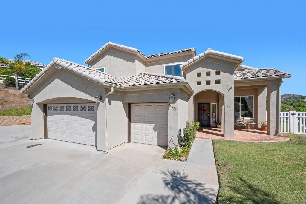 13654 Summer Glen Vista, El Cajon, CA 92021