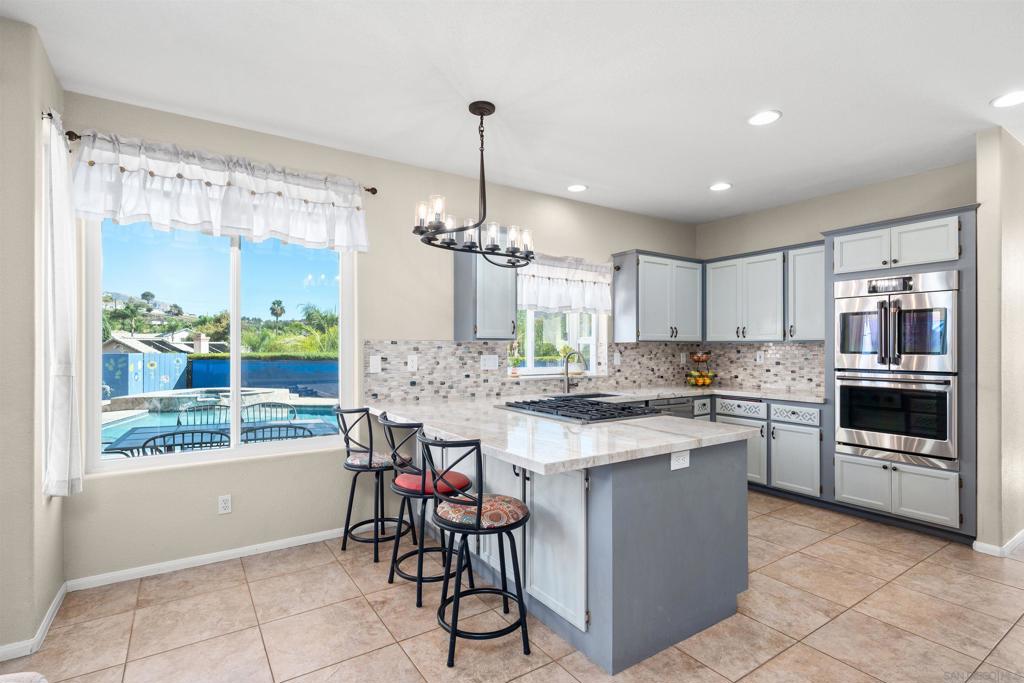 13654 Summer Glen Vista, El Cajon, CA 92021