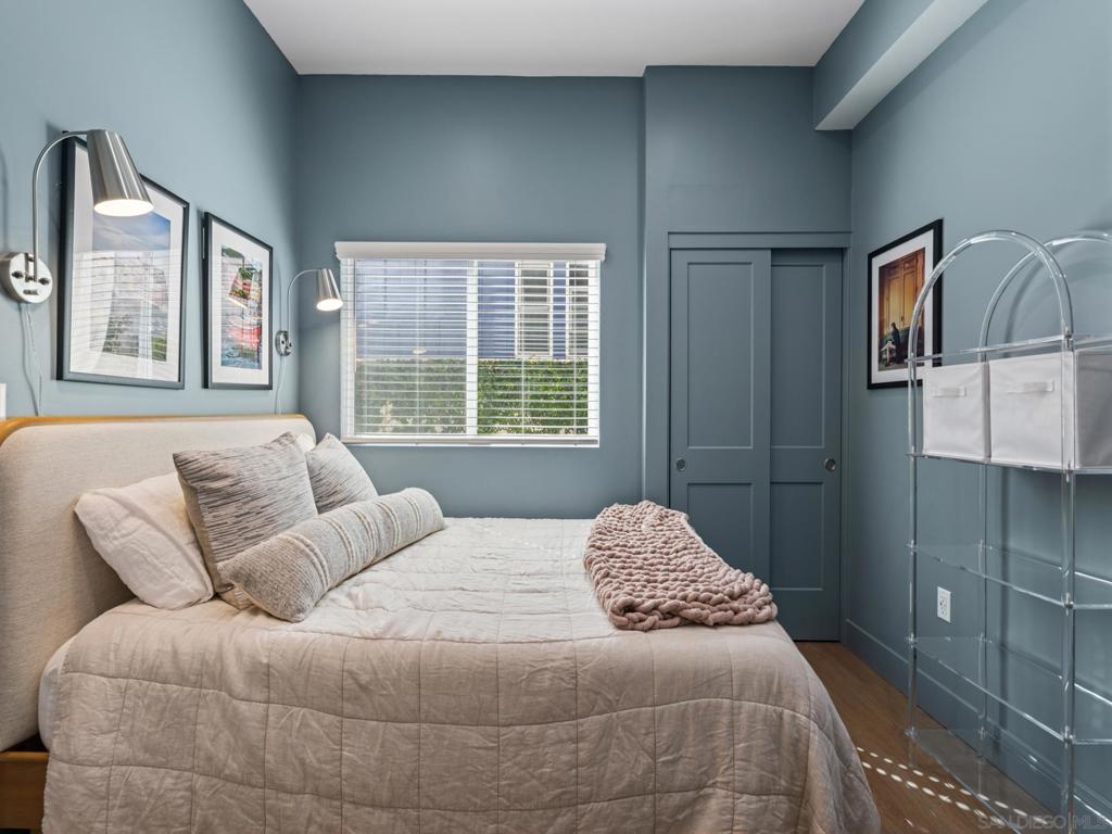 1952 Hornblend St, #6, San Diego, CA 92109
