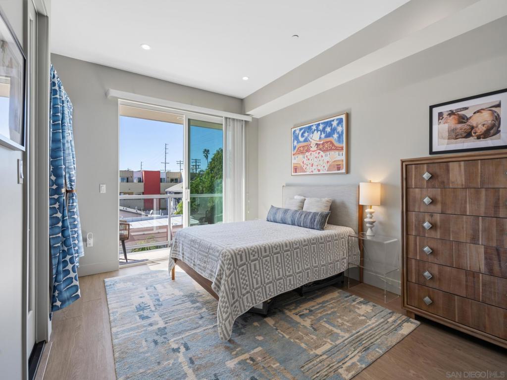 1952 Hornblend St, #6, San Diego, CA 92109
