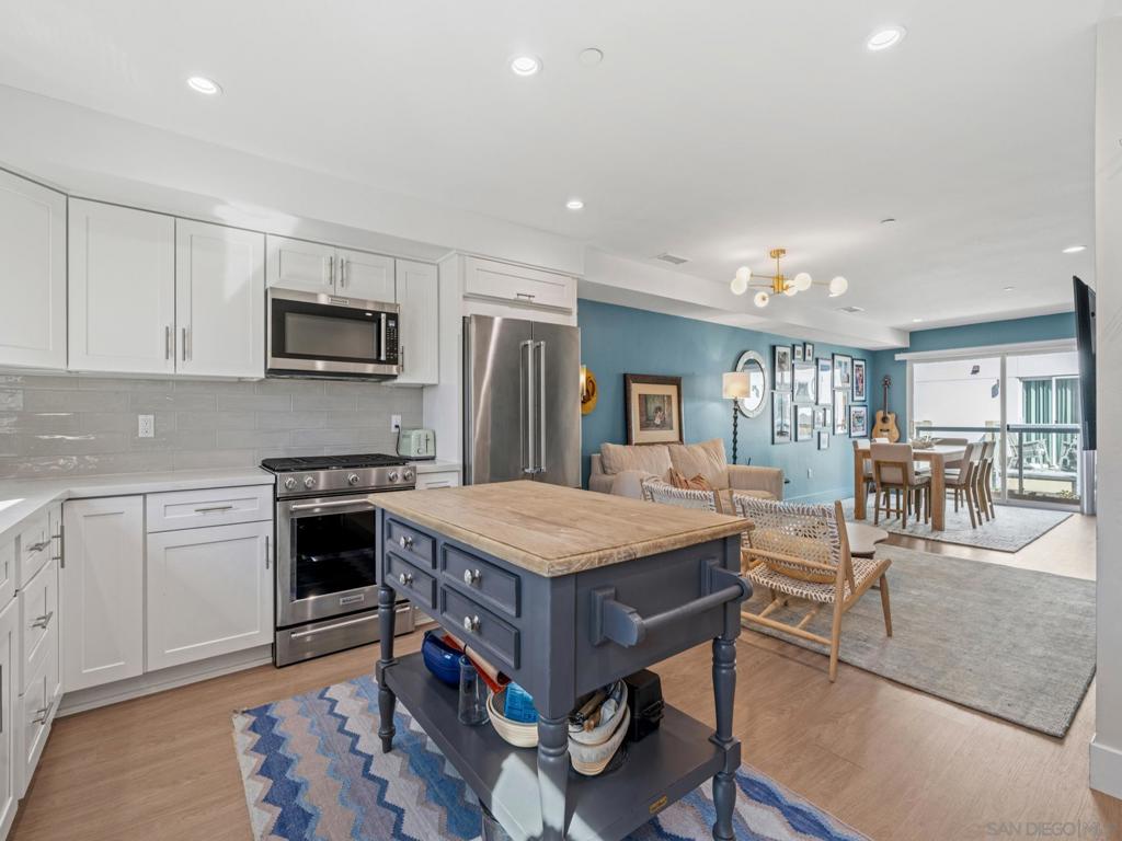1952 Hornblend St, #6, San Diego, CA 92109 1952 Hornblend St, #6, San Diego, CA 92109