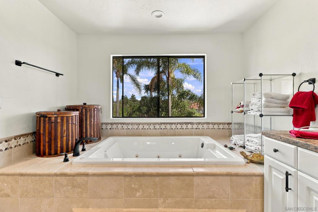 3144 Alta Verde Dr., Fallbrook, CA 92028