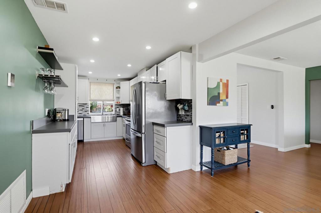 1166 16th, San Diego, CA 92154