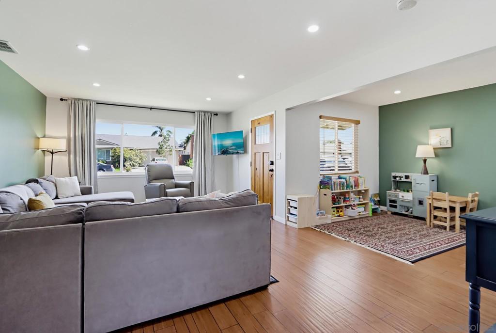 1166 16th, San Diego, CA 92154 1166 16th, San Diego, CA 92154