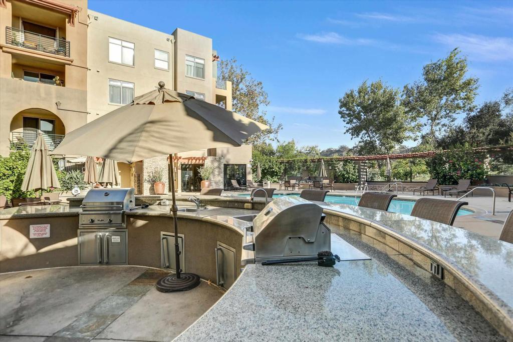Swimming Pool/Hot Tub/Sauna