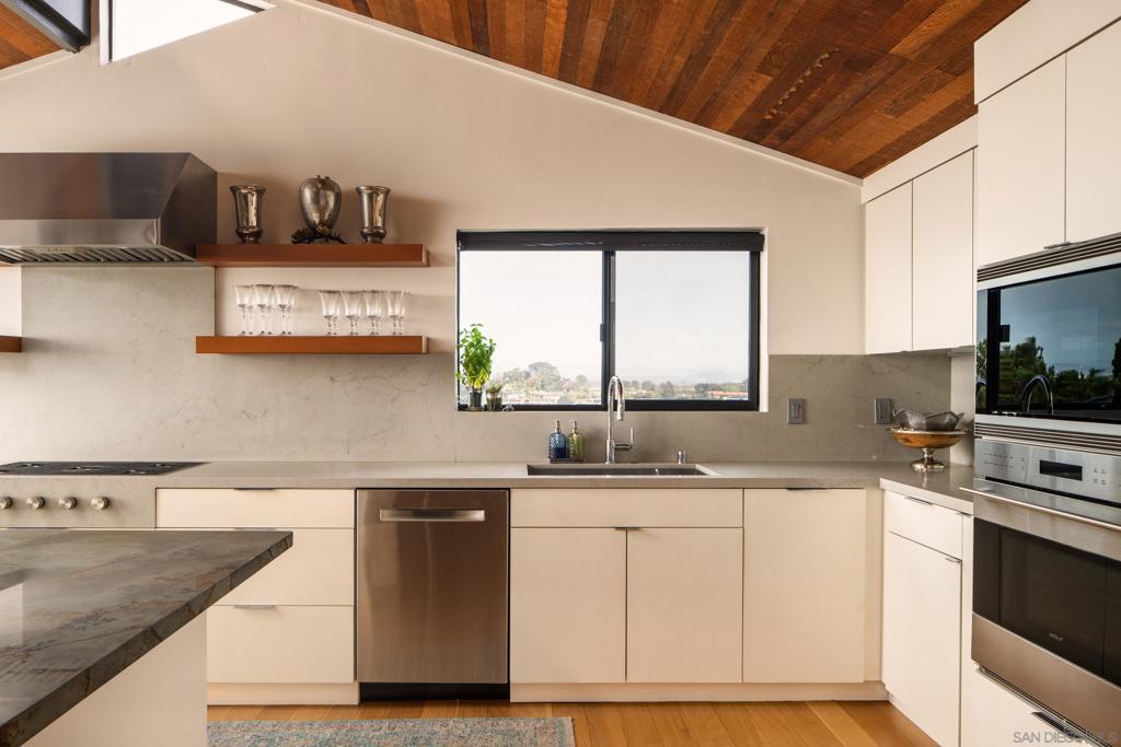 2551 Via Viesta, La Jolla, CA 92037