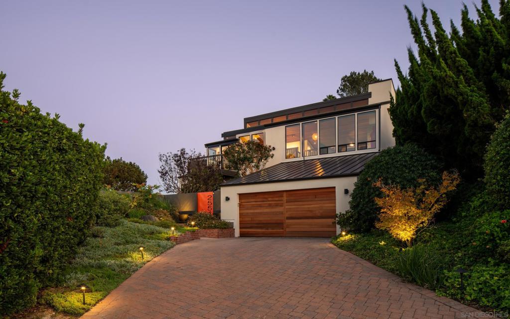 2551 Via Viesta, La Jolla, CA 92037 2551 Via Viesta, La Jolla, CA 92037