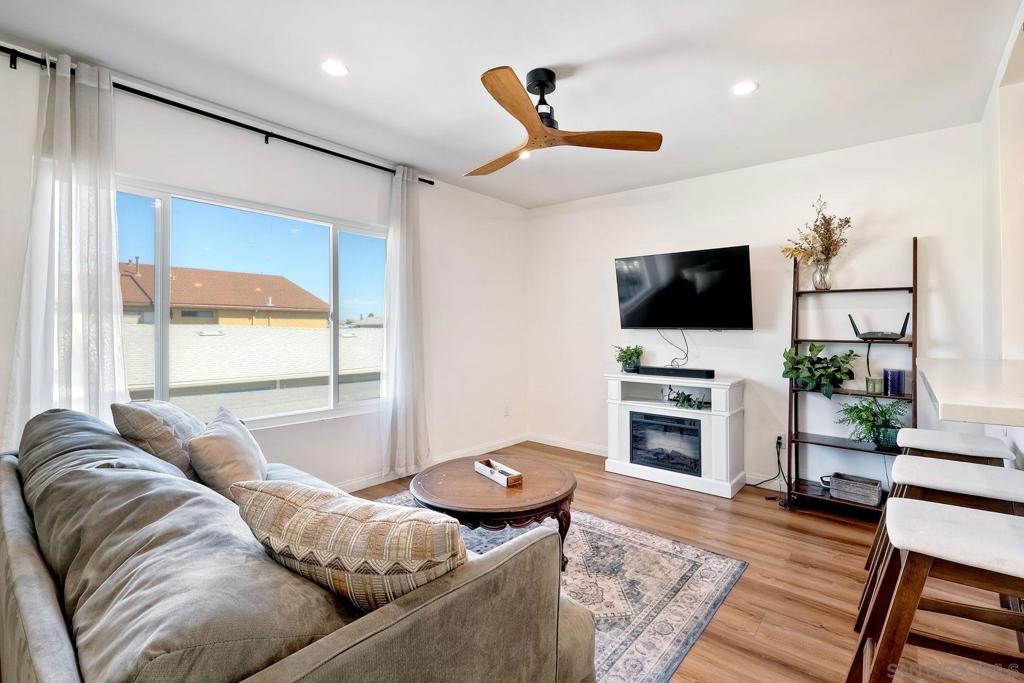 4230 Copeland Avenue, Unit #6, San Diego, CA 92105