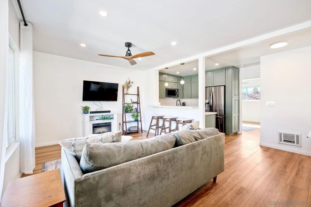 4230 Copeland Avenue, Unit #6, San Diego, CA 92105