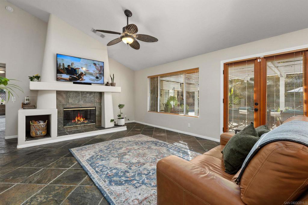 25790 Forest Dr, Escondido, CA 92026 25790 Forest Dr, Escondido, CA 92026
