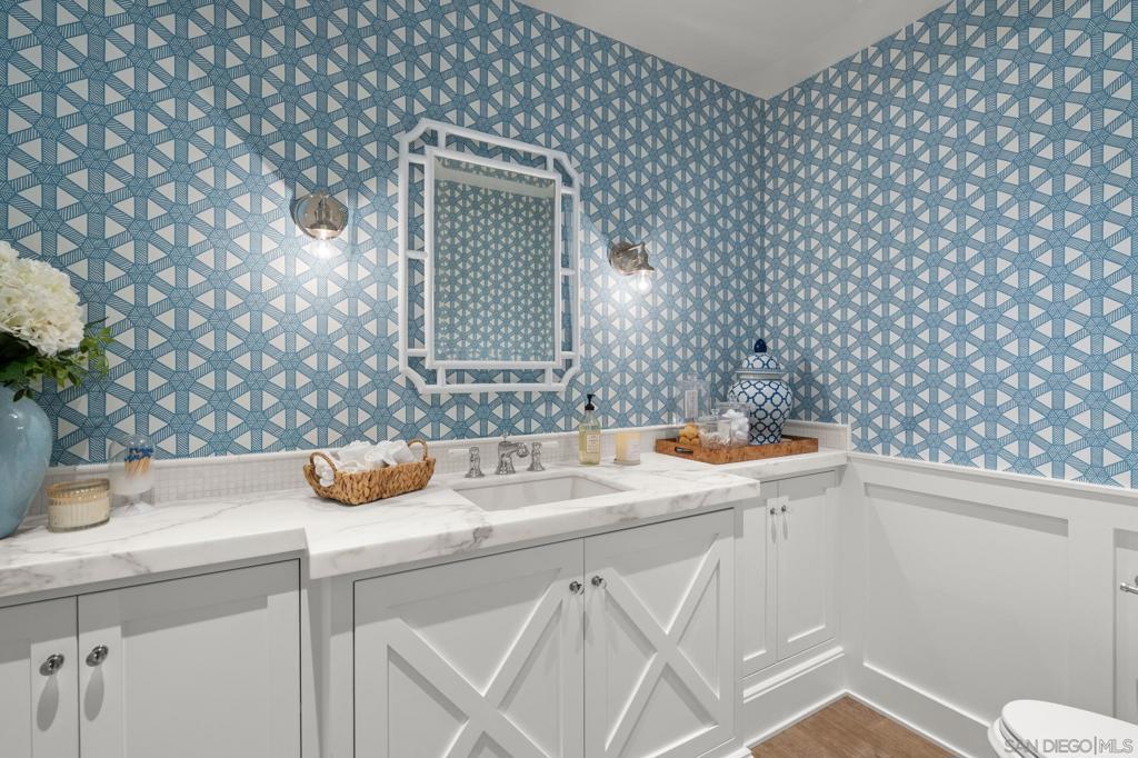 750 Country Club Ln, Coronado, CA 92118