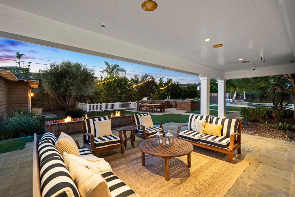 750 Country Club Ln, Coronado, CA 92118