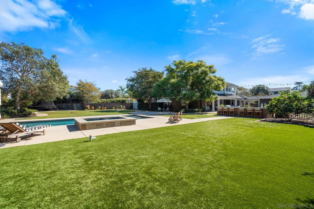 750 Country Club Ln, Coronado, CA 92118