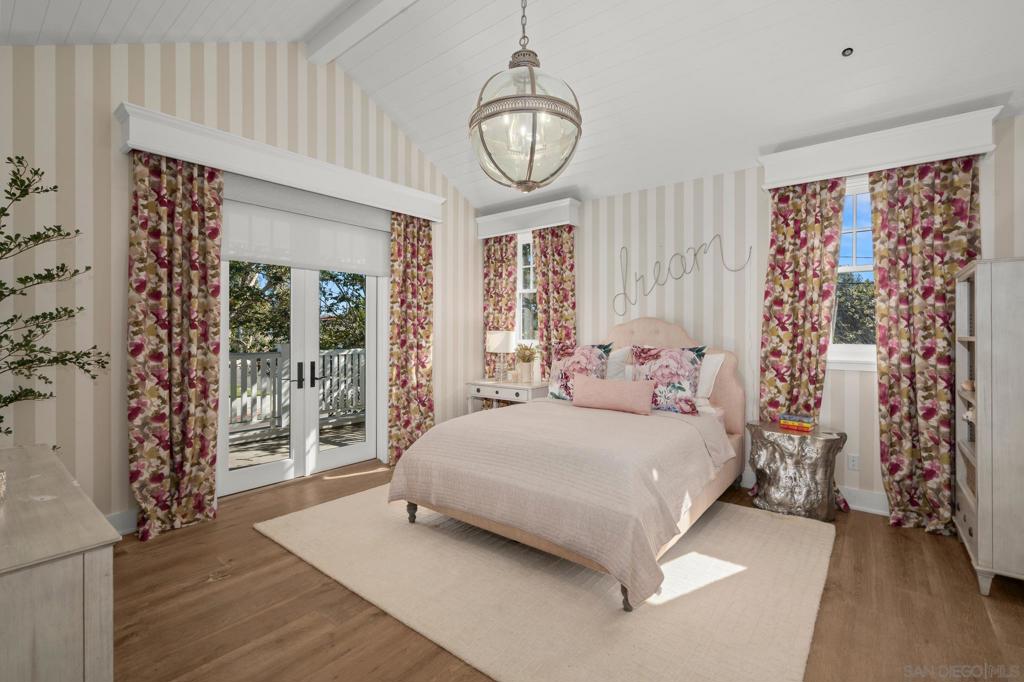 750 Country Club Ln, Coronado, CA 92118