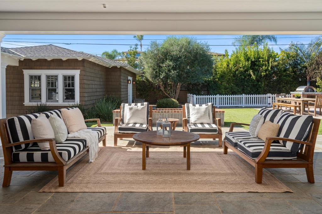 750 Country Club Ln, Coronado, CA 92118