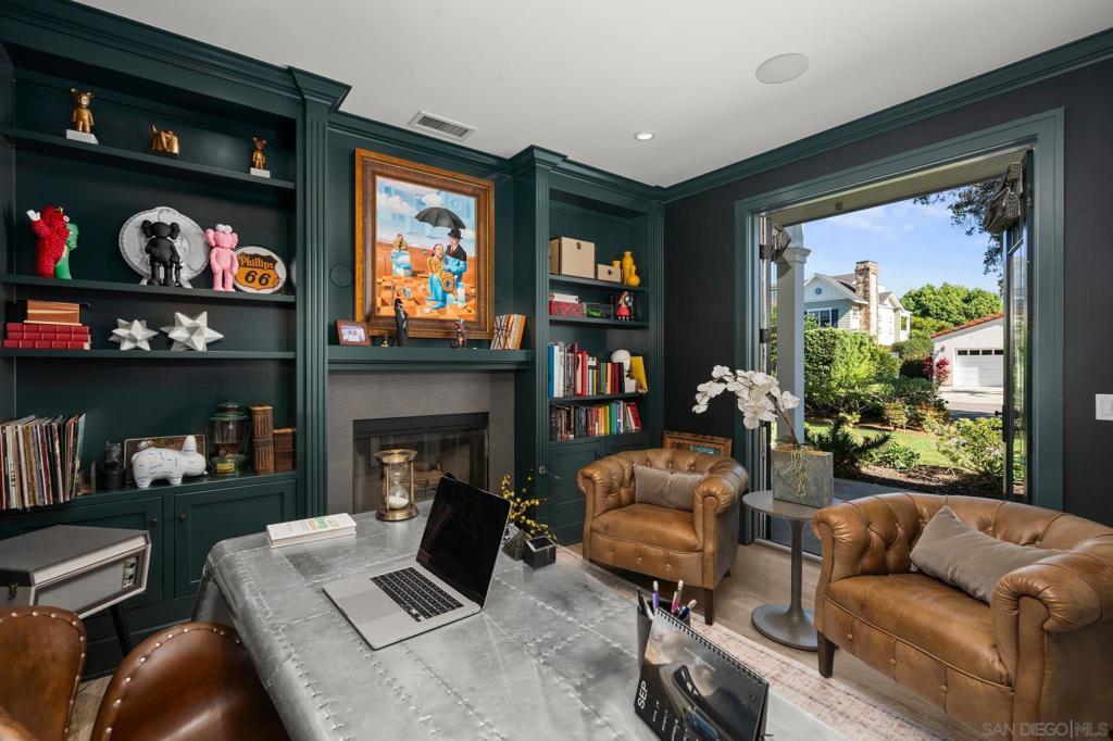 750 Country Club Ln, Coronado, CA 92118