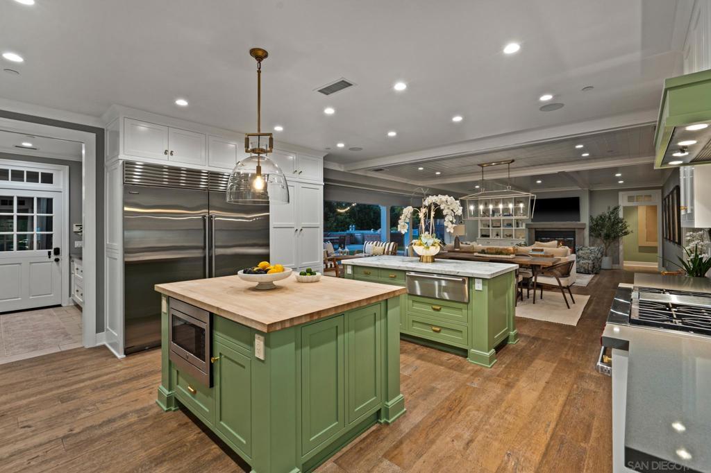 750 Country Club Ln, Coronado, CA 92118