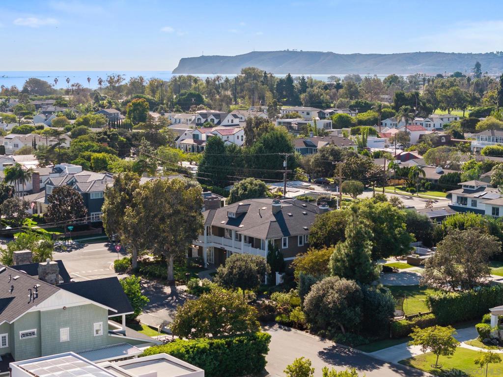 750 Country Club Ln, Coronado, CA 92118
