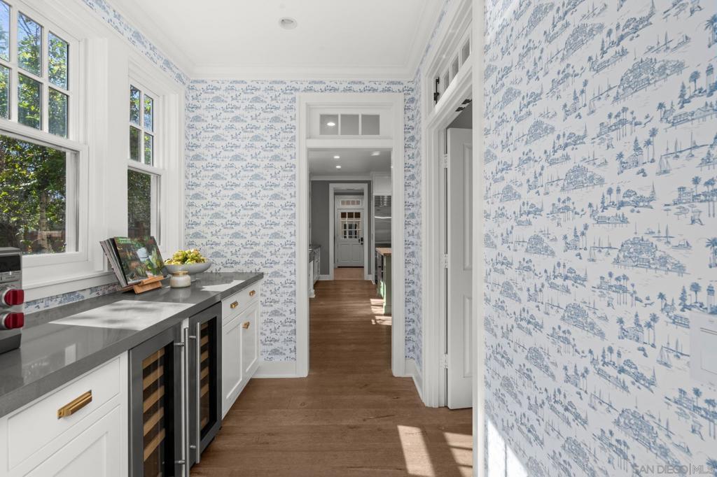 750 Country Club Ln, Coronado, CA 92118