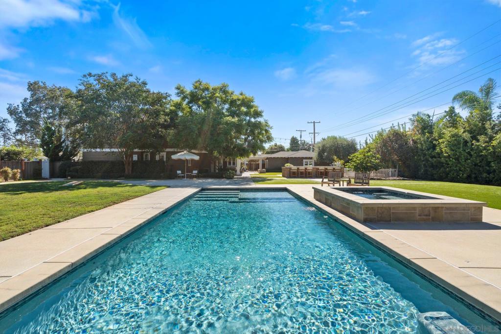 750 Country Club Ln, Coronado, CA 92118