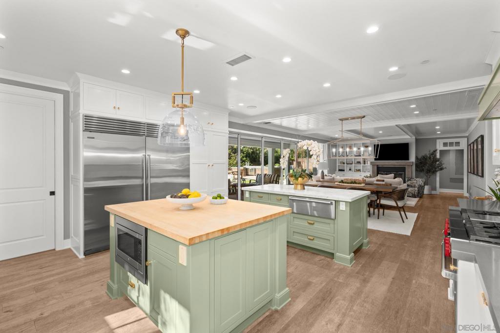 750 Country Club Ln, Coronado, CA 92118