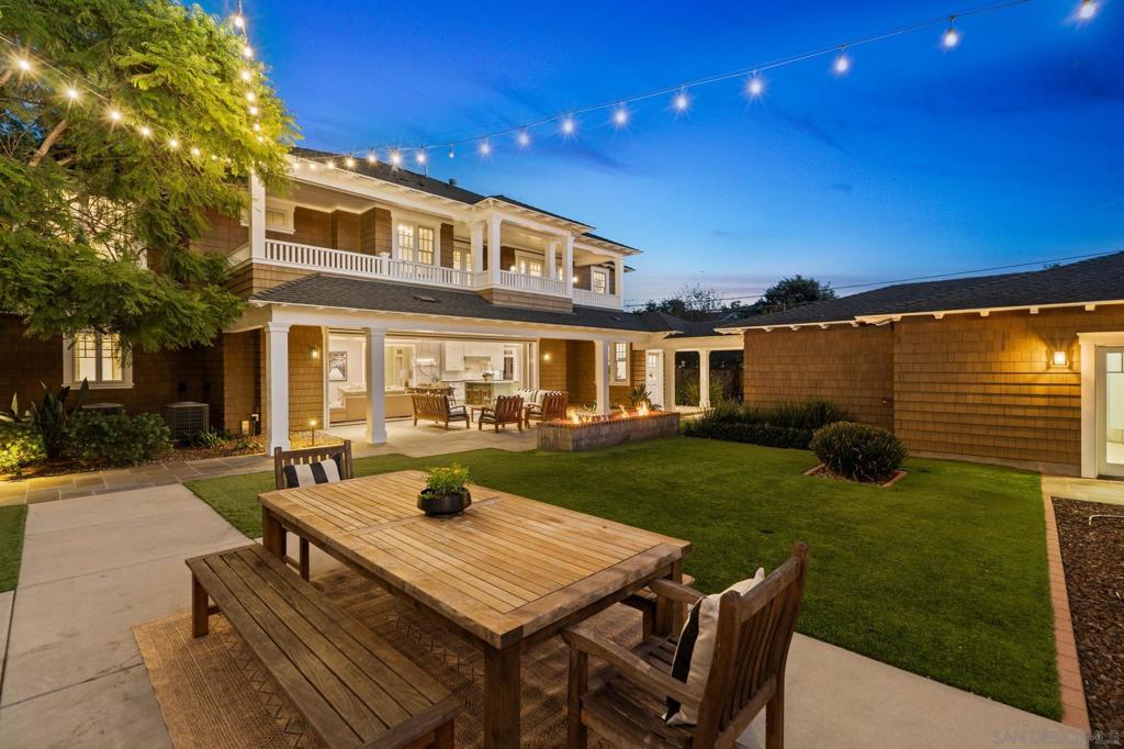 750 Country Club Ln, Coronado, CA 92118