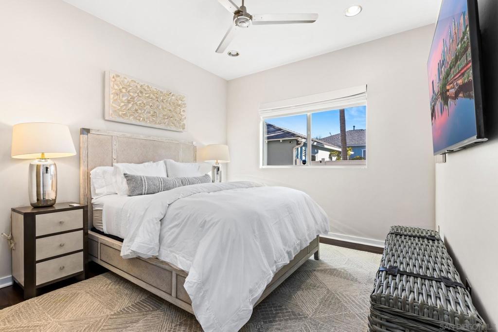 3705 Haines St, San Diego, CA 92109
