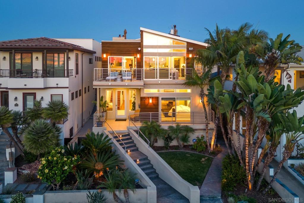3705 Haines St, San Diego, CA 92109