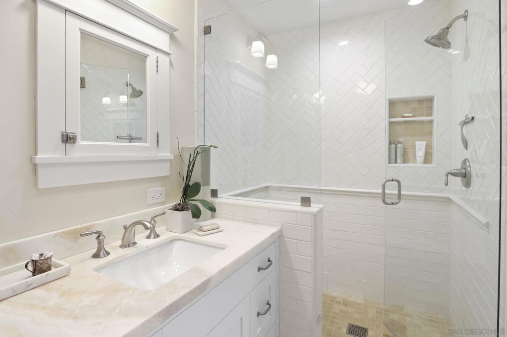 1437 Virginia Way, La Jolla, CA 92037