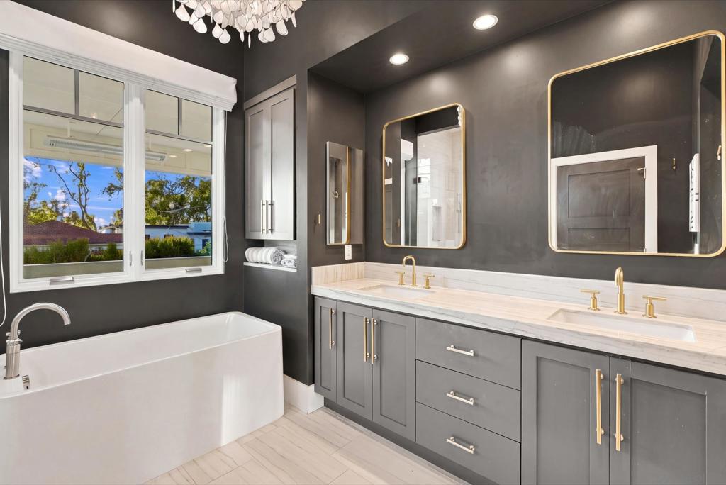 5518 Bellevue Ave, La Jolla, CA 92037